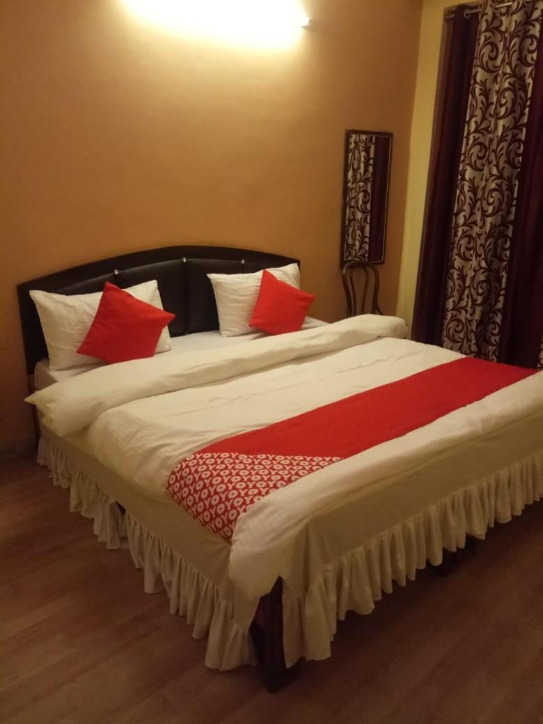 Hotel Kamal Lucknow Luaran gambar