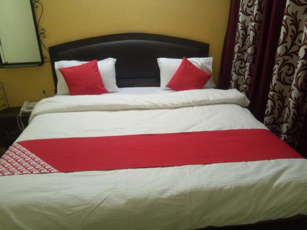 Hotel Kamal Lucknow Luaran gambar