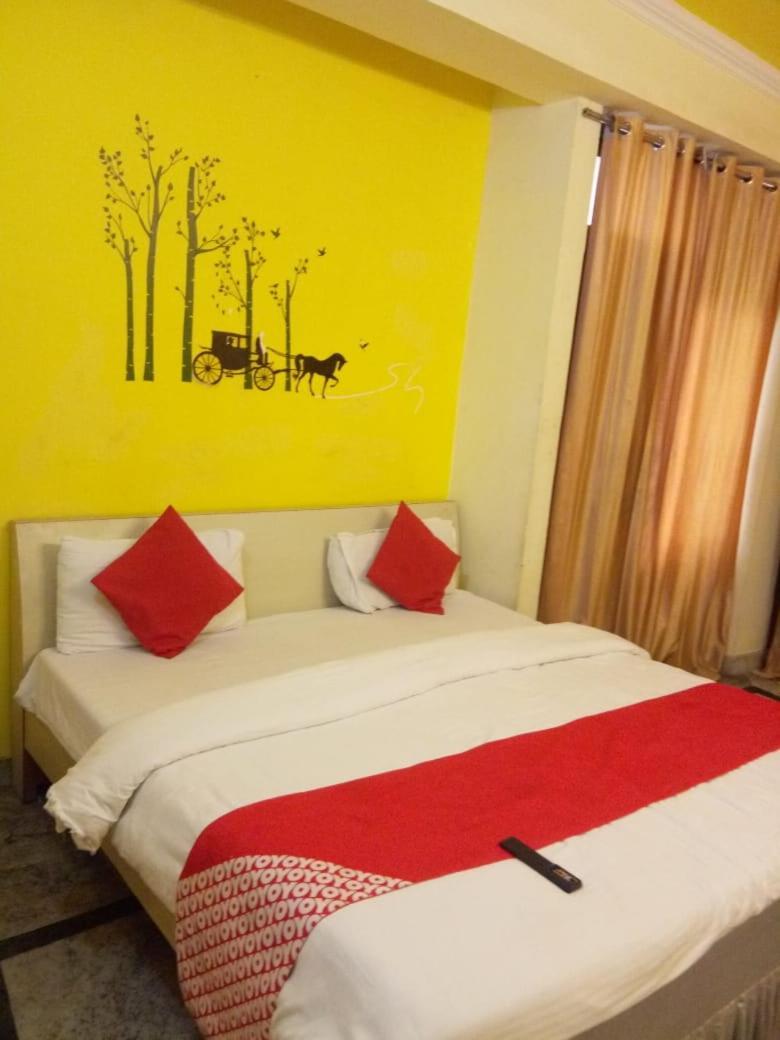 Hotel Kamal Lucknow Luaran gambar