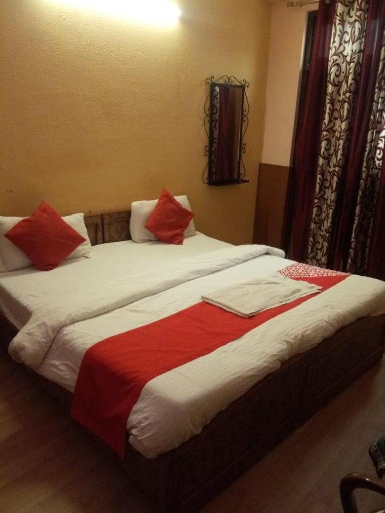 Hotel Kamal Lucknow Luaran gambar